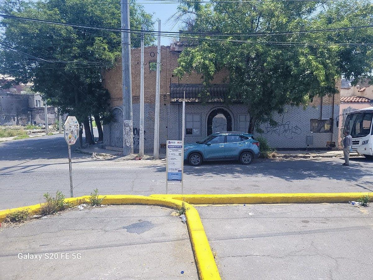 Fachada de las construcciones existentes