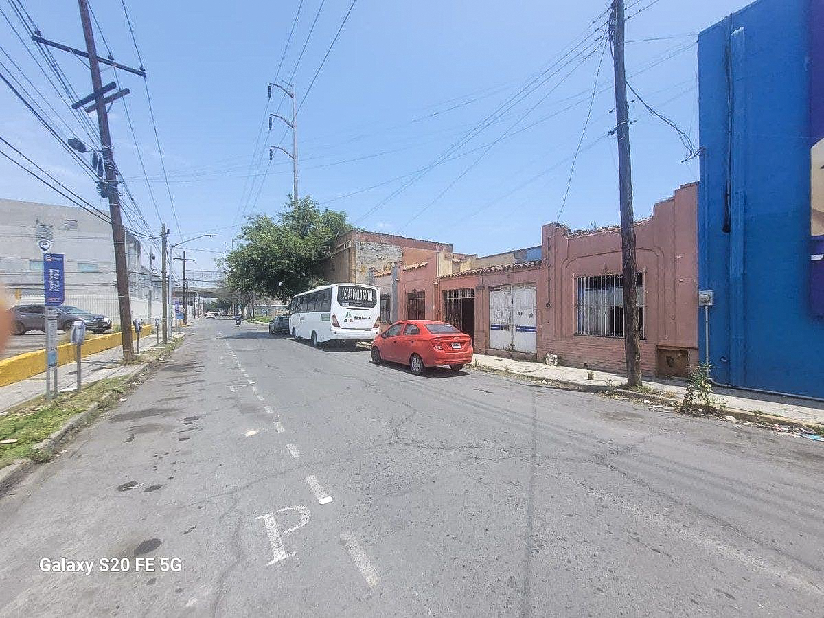 Calles y entorno de la propiedad en Monterrey Centro